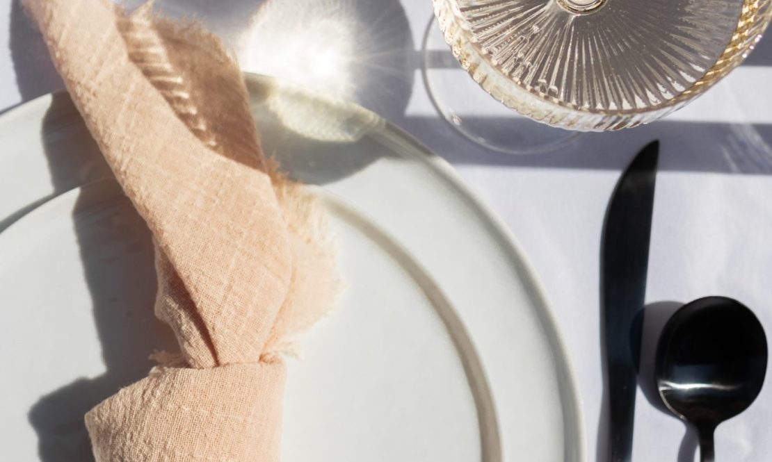 Flat white plates rental Sacramento CA | Rent4.Party