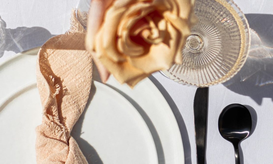 Flat white plates rental Sacramento CA | Rent4.Party