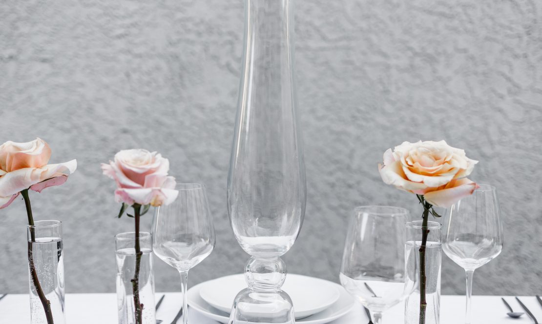 Tall, clear, classic, and elegant vase rental Sacramento CA | Rent4.Party
