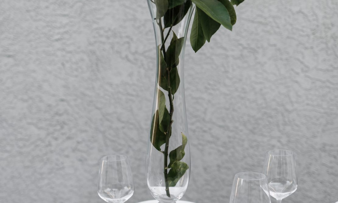 Tall, clear, classic, and elegant vase rental Sacramento CA | Rent4.Party