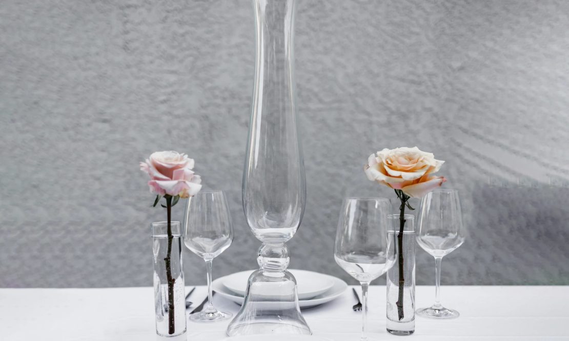 Tall, clear, classic, and elegant vase rental Sacramento CA | Rent4.Party