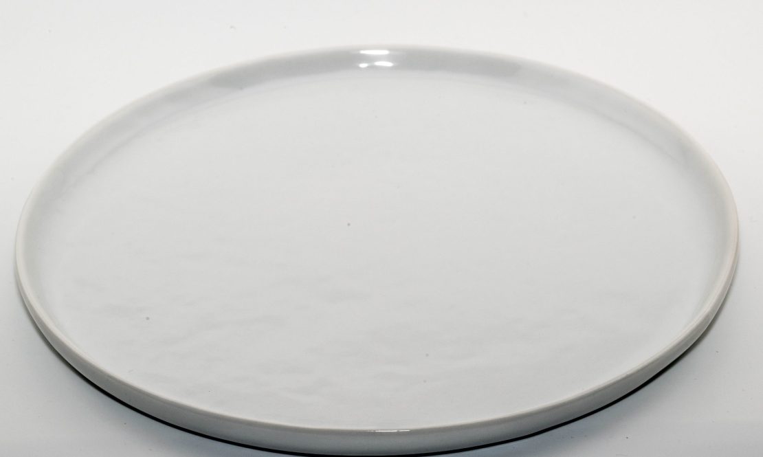 Flat white plates rental Sacramento CA | Rent4.Party