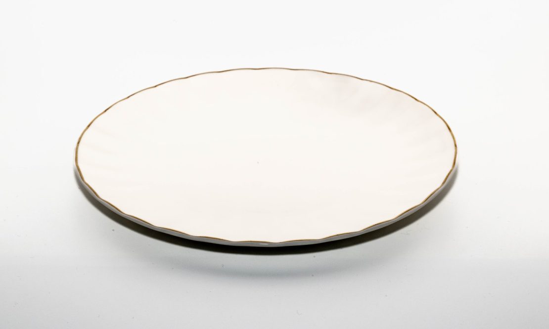 Classic dinnerware a golden rim set rental Sacramento CA | Rent4.Party