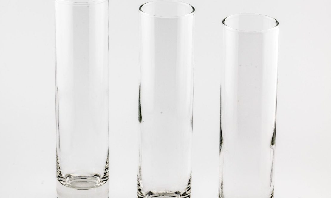 Small clear simple vases rental Sacramento CA | Rent4.Party